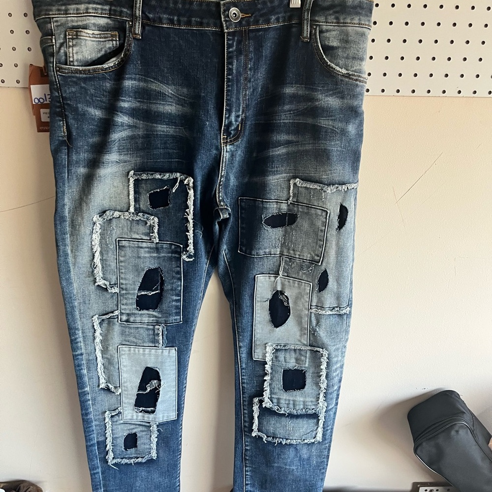 Men's Distressed Blue Jeans